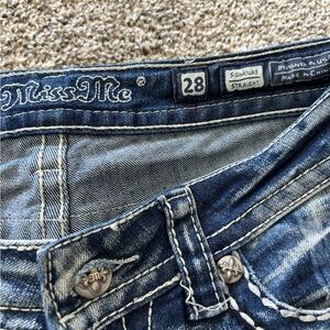 Miss Me Jean size 28